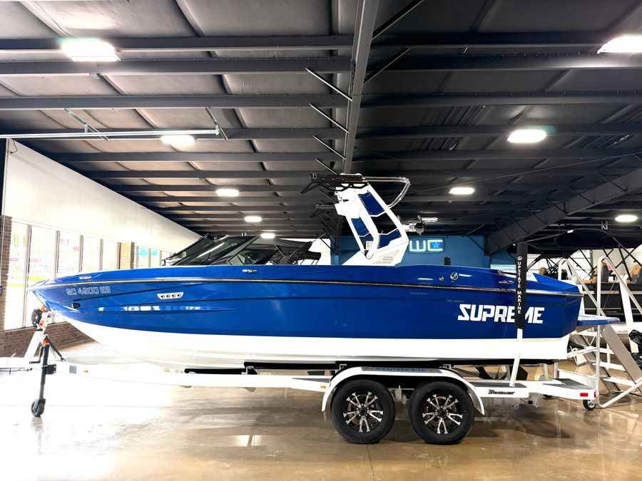 2022 Supreme S220